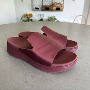 Vionic Monica Platform Burgundy Satin Slide Sandals Beach Vacation Orthopedic 8